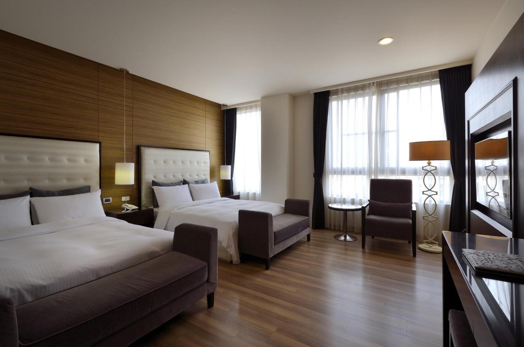 Hotel Modern Puli Bilik gambar