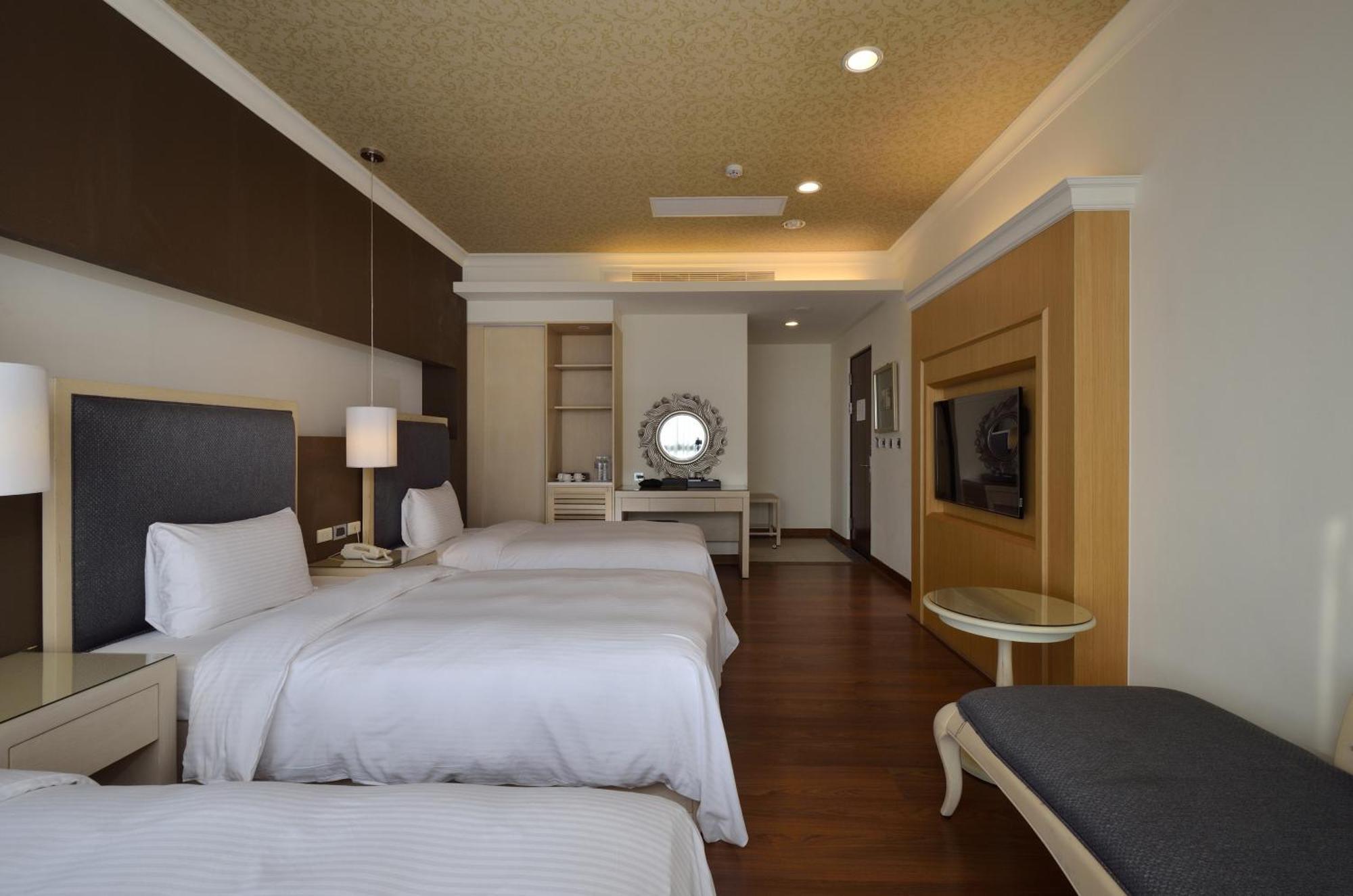 Hotel Modern Puli Bilik gambar