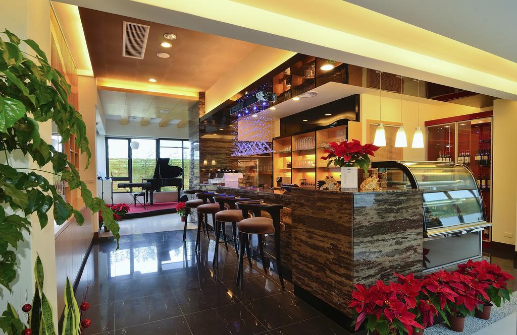 Hotel Modern Puli Luaran gambar